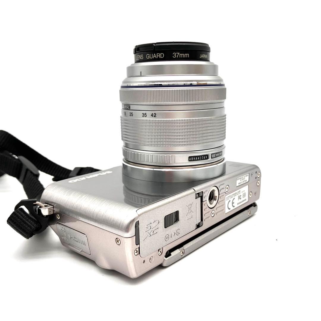 OLYMPUS E-PL3 シルバー　14-42mmレンズセット