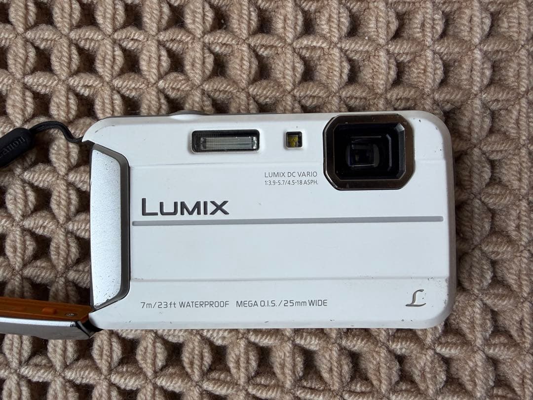 【中古】LUMIX DMC-FT25 ホワイト 防水カメラ
