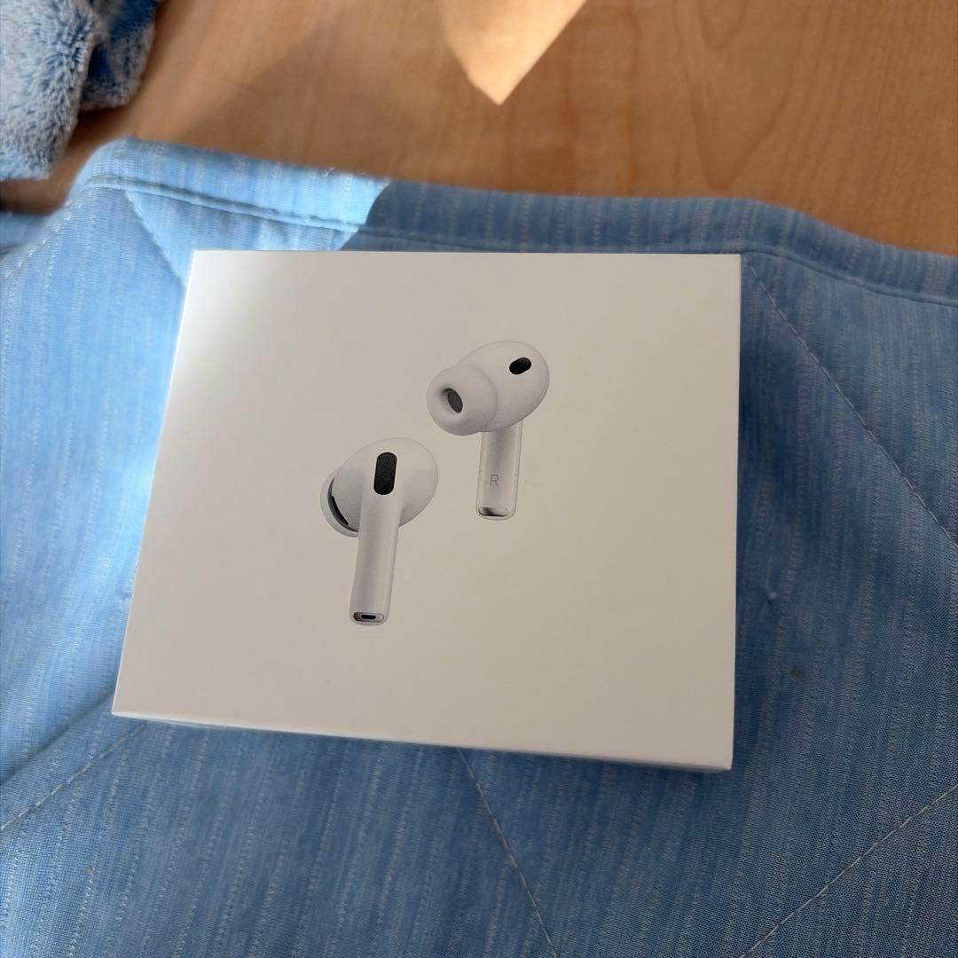 Apple AirPods Pro 3 本体 充電ケース付き