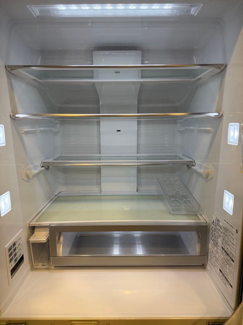 美品　Panasonic冷蔵庫　550L 両開き