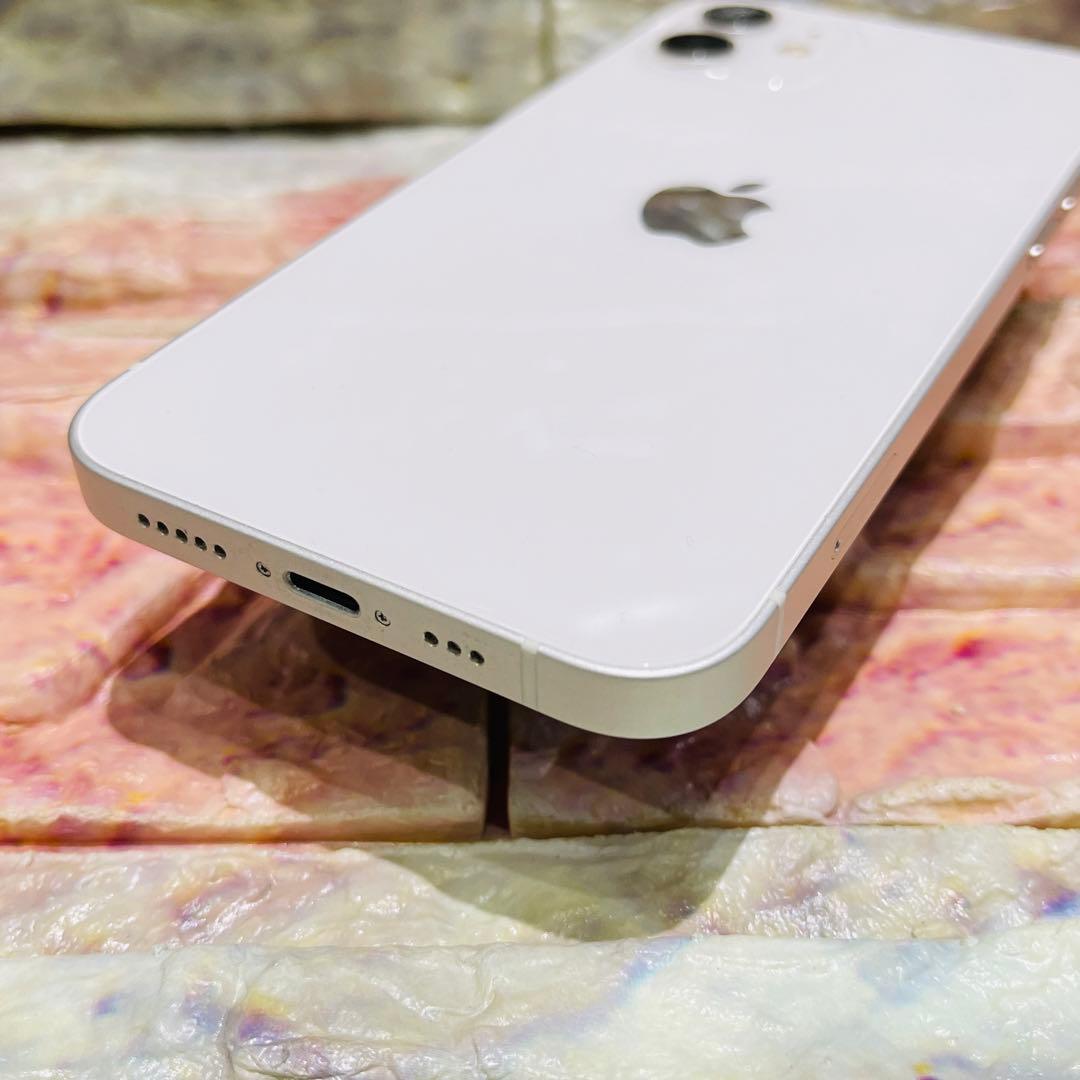 SIMフリー iPhone12 64GB ホワイト 電池良好