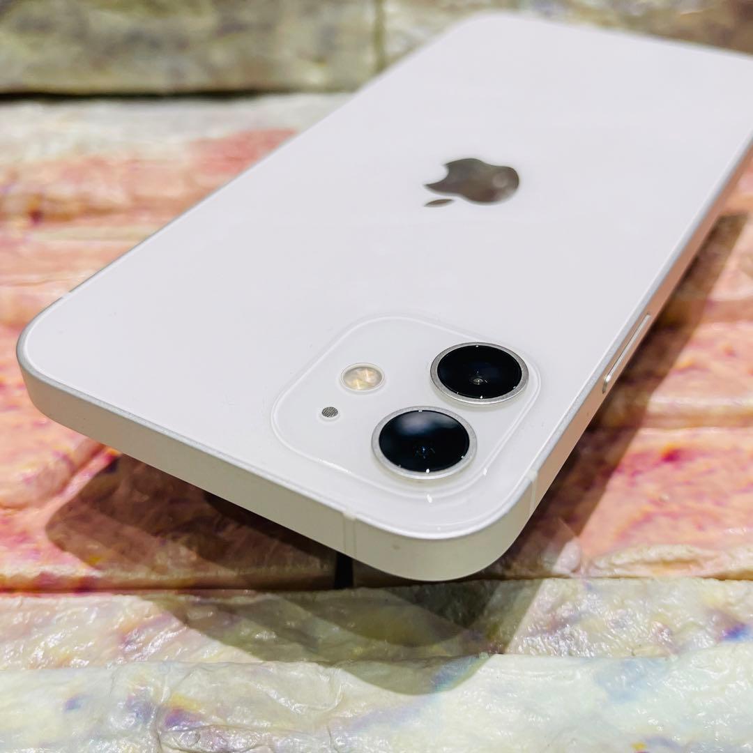 SIMフリー iPhone12 64GB ホワイト 電池良好