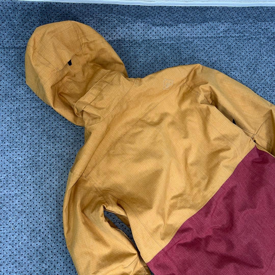 1回商品 BONFIRE レディース スノーボードウェア 上下セット サイズS