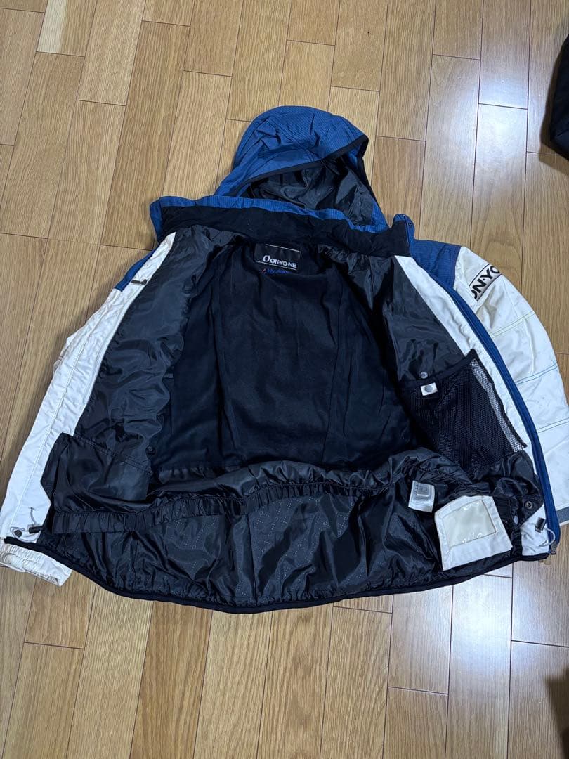 ONYONE スキーウェア 上下セット Lサイズ