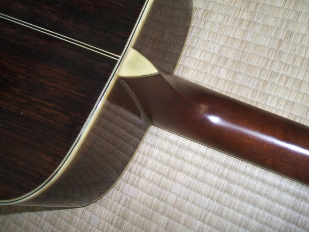 ヤンマ　エピフォン アコースティックギター Epi D16 ハードケース付