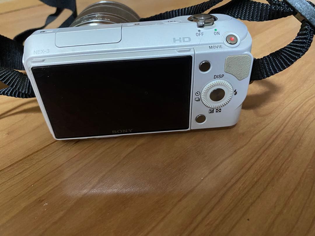 SONY NEX-3 ホワイト Eマウントレンズ付き