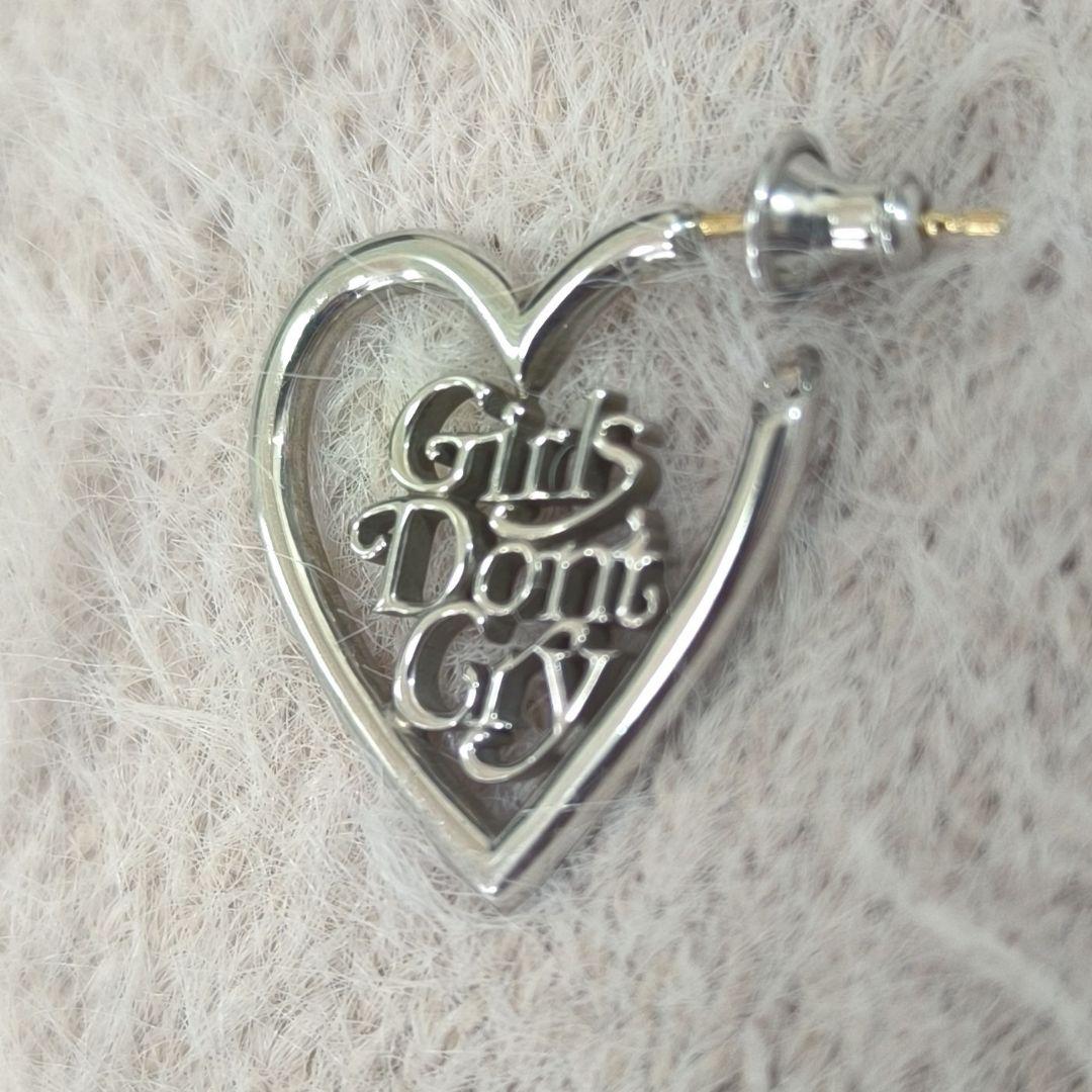 CAREERING GIRLS DON'T CRY ピアス