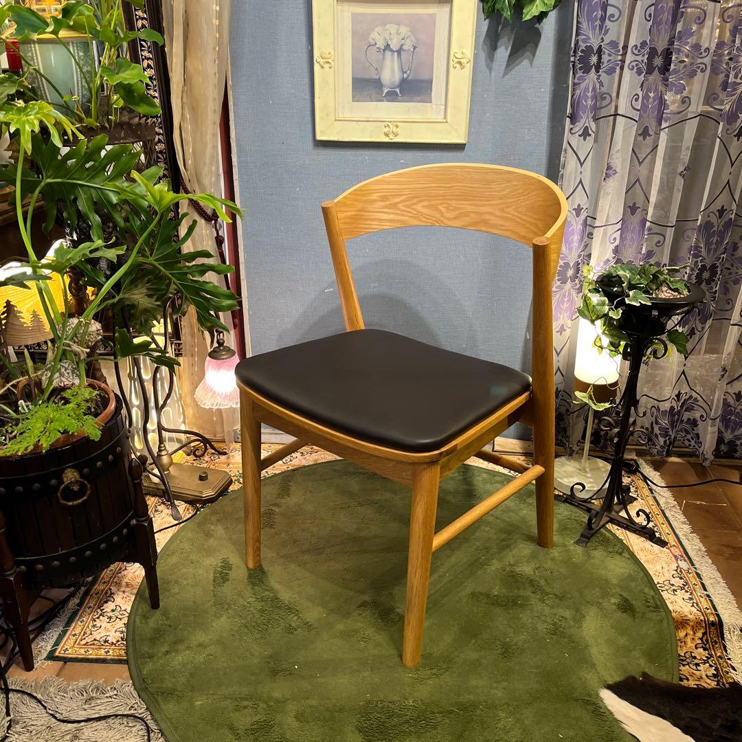 HCake:))) 　SOLK チェア カスタマイズ　座面張り込み仕上げ