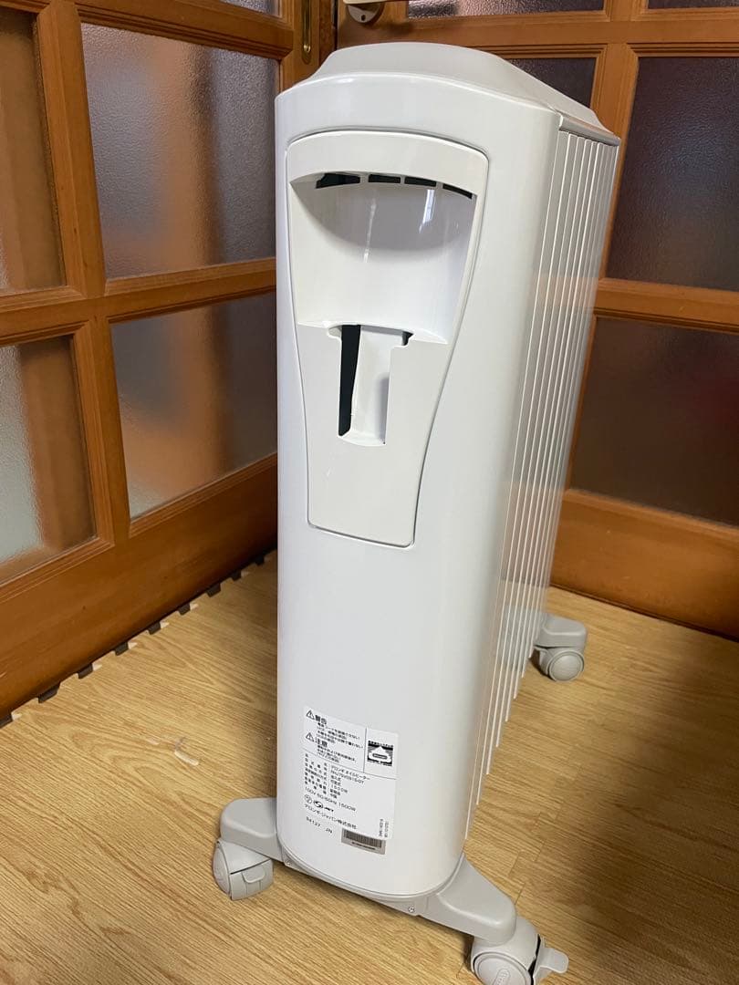 美品✨ほぼ新品！DeLonghi BelCald オイルヒーター ホワイト