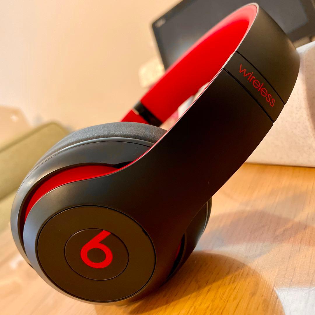 美品！ Beats Studio 3ワイヤレス ヘッドホン ブラックレッド1