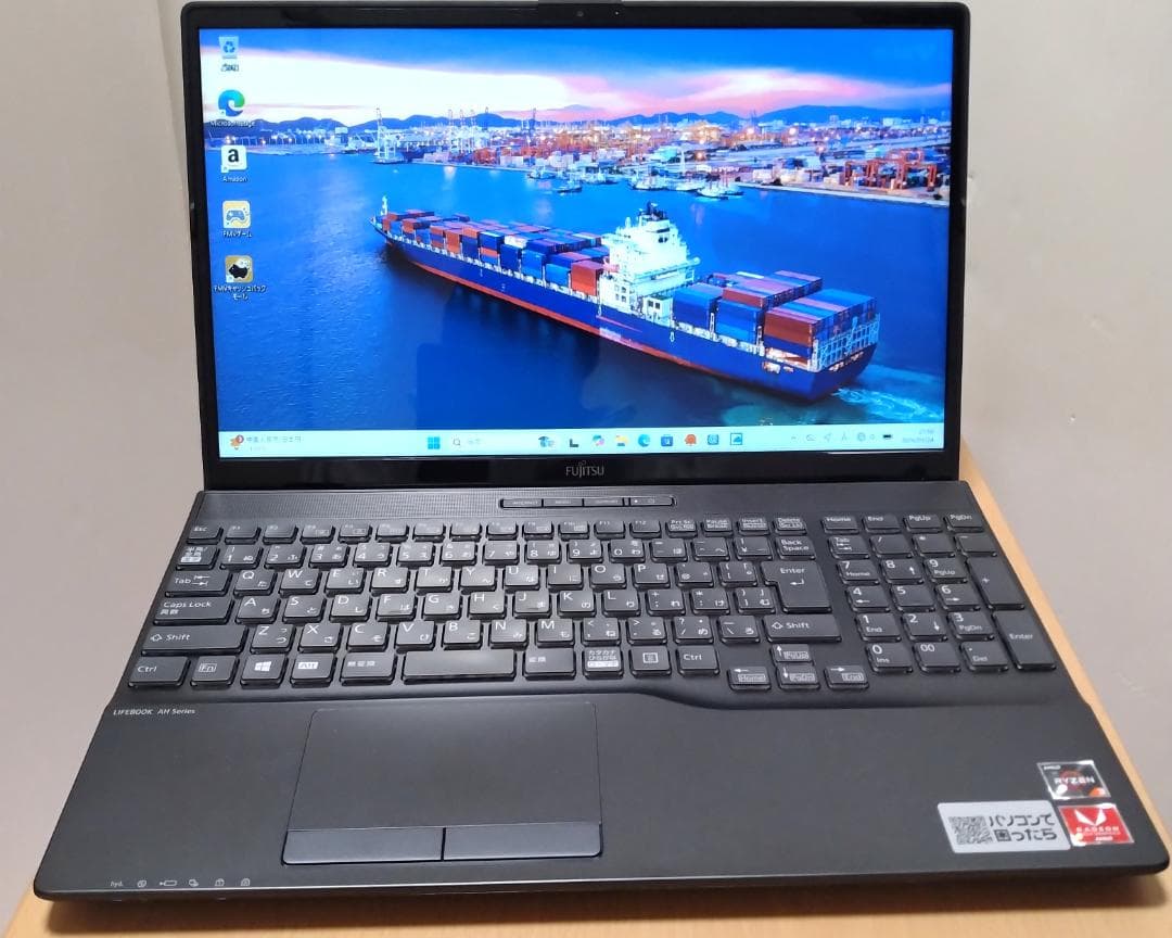 富士通 Ryzen 3 3300U/SSD256GB/メモリ8GB