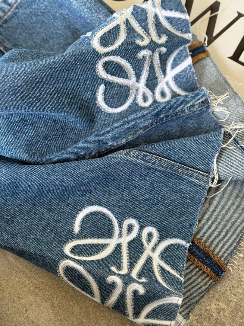 s*a様 LOEWE アナグラムショーツ（デニム）　未使用