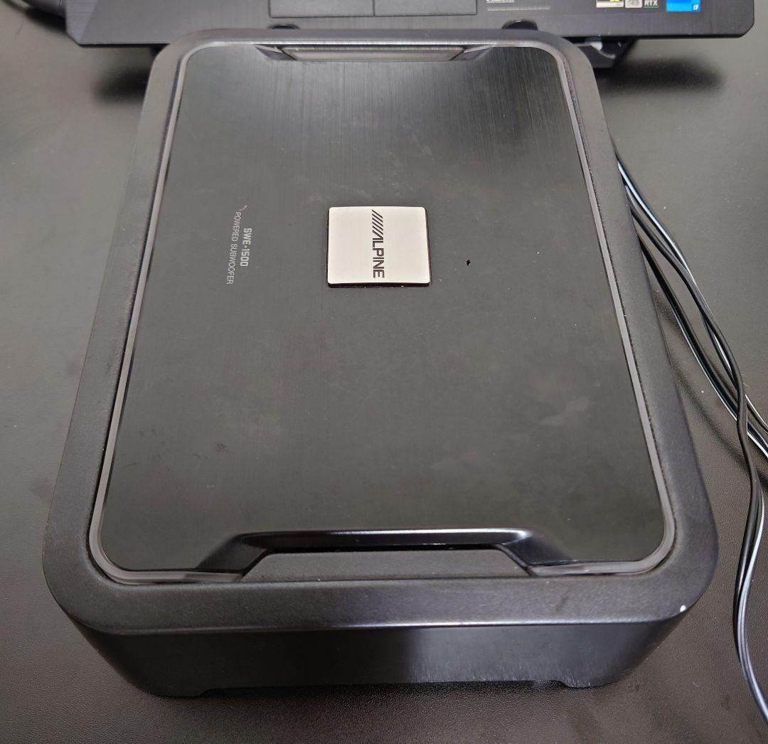 アルパイン SWE-1500 パワードサブウーファー（中古）