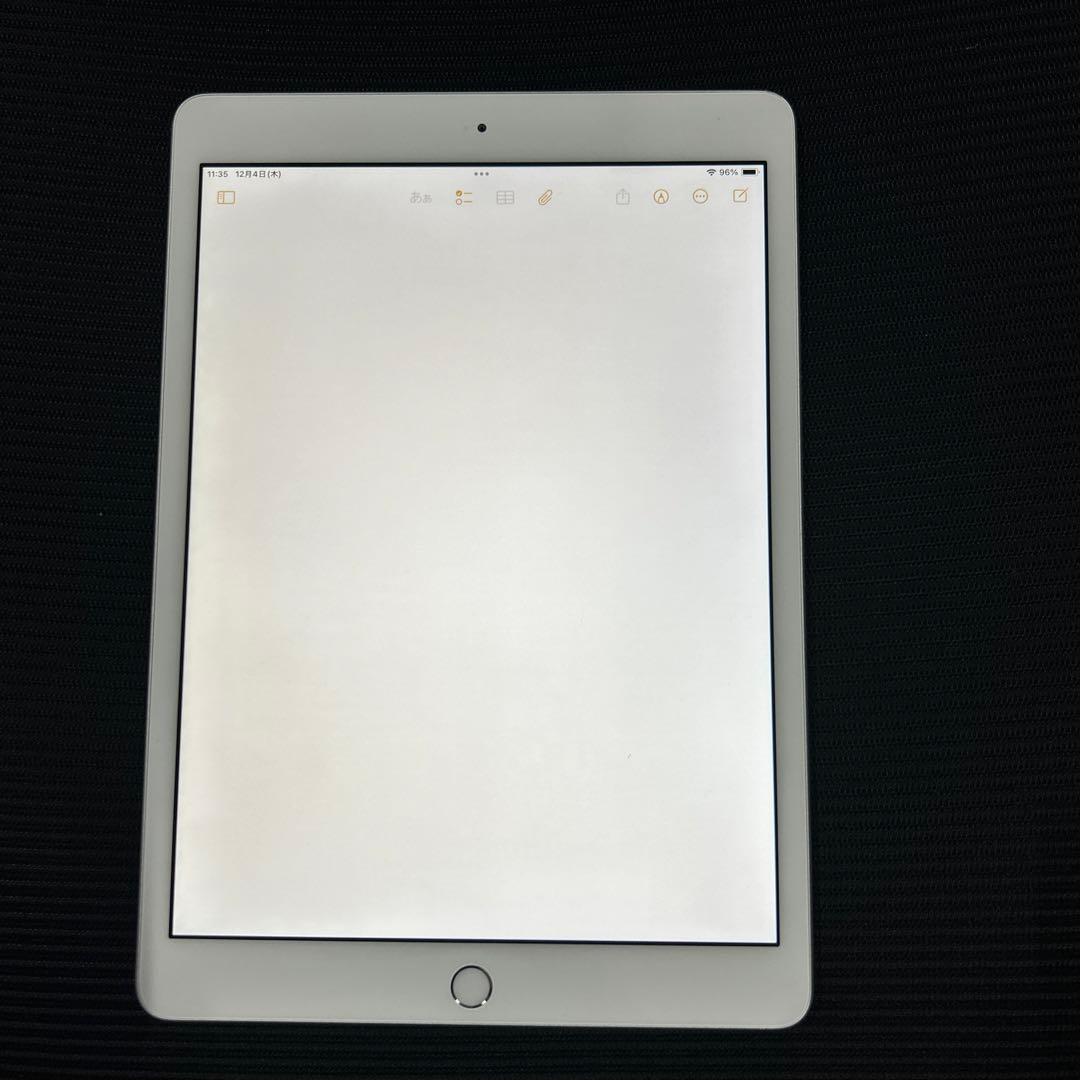 Apple iPad (第８世代) Wi-Fi 32GB シルバー