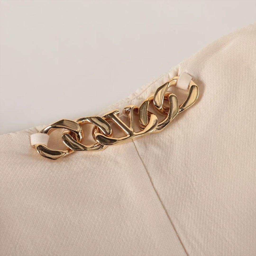 ヴァレンティノ ウール ショートパンツ 38 アイボリー 1ロゴチェーン