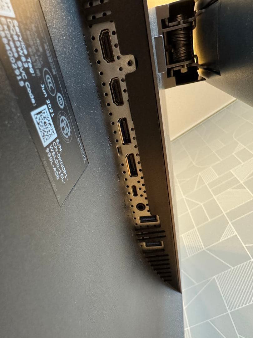 Dell デル U4320Q 42.51インチ 4K 大型モニター