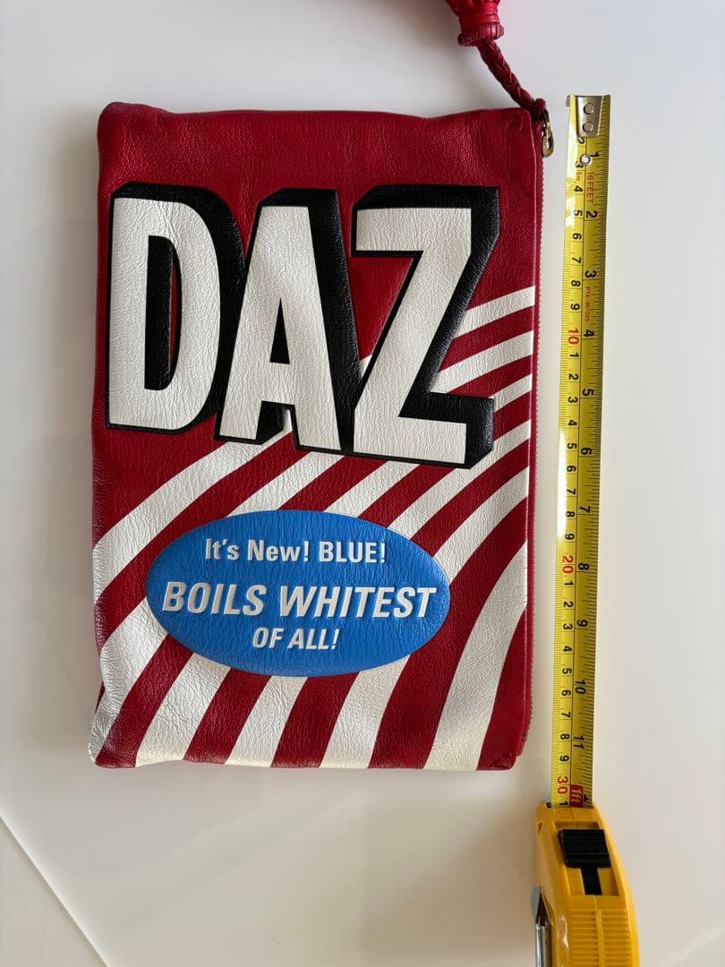 GERGIANA CLUTCH DAZ レッド タッセル付き