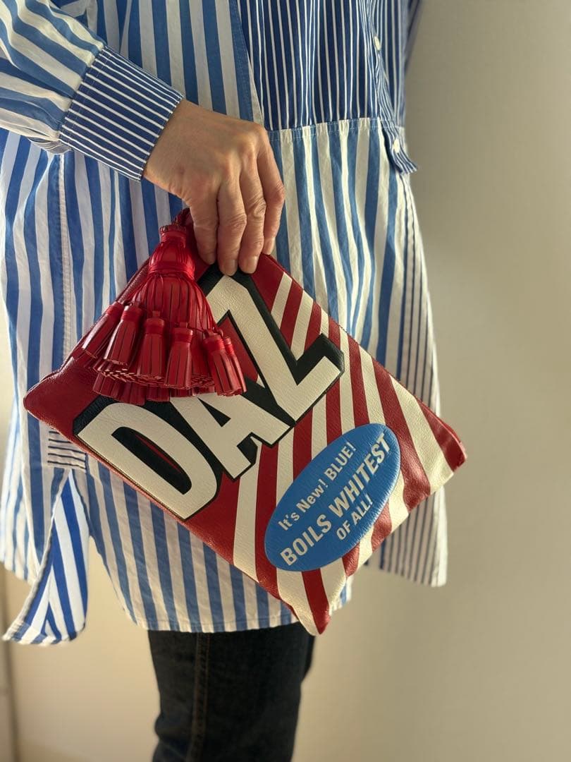 GERGIANA CLUTCH DAZ レッド タッセル付き