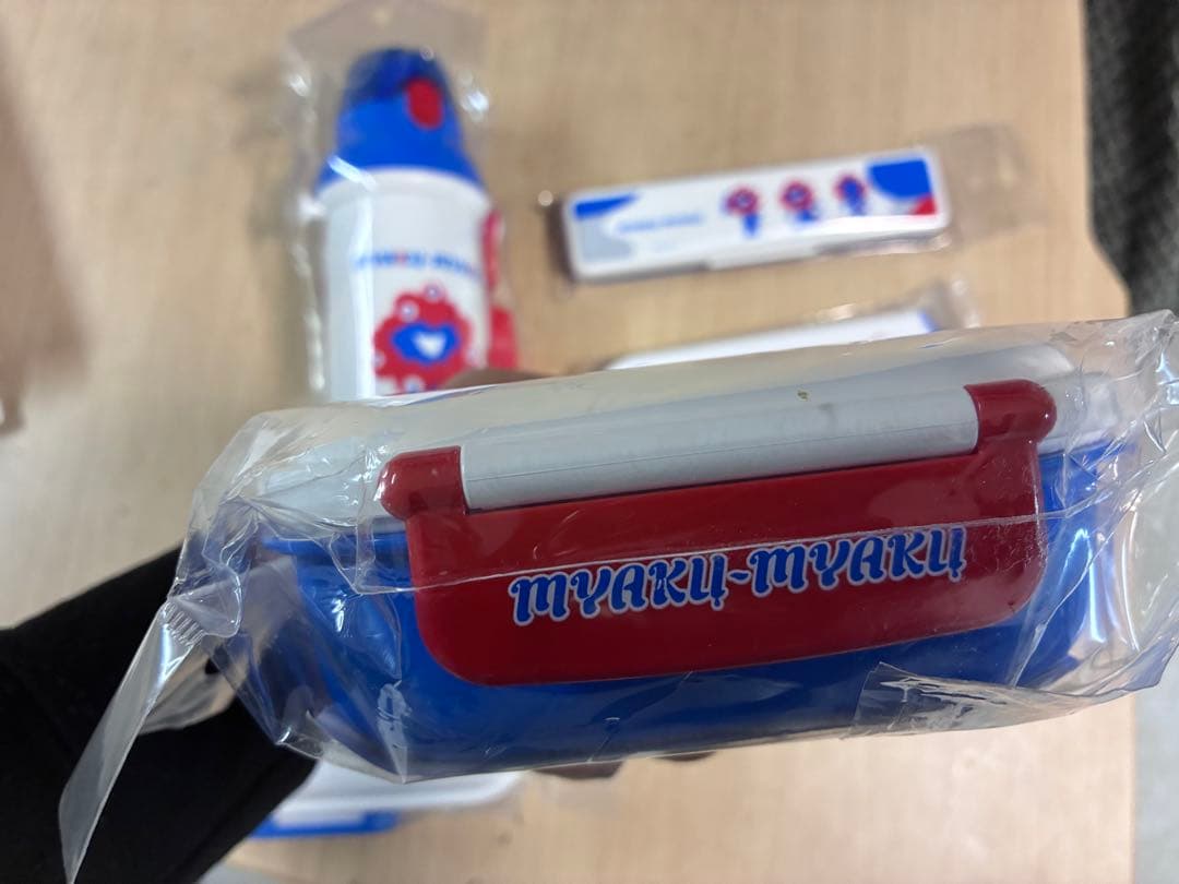 ミャクミャク大阪万博5点セット 弁当箱、水筒、箸、スプーンフォークセット送料無料