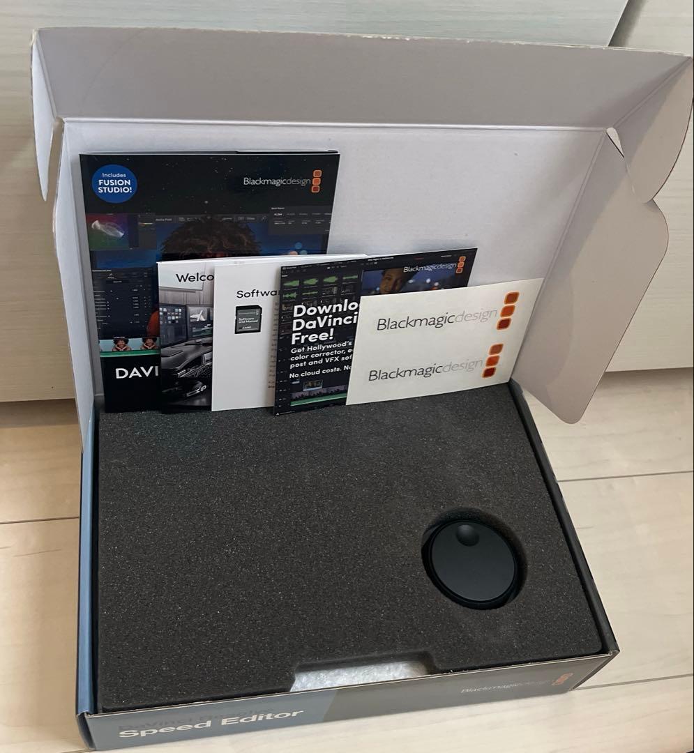 DaVinci Resolve Speed Editor(本体、箱付き)