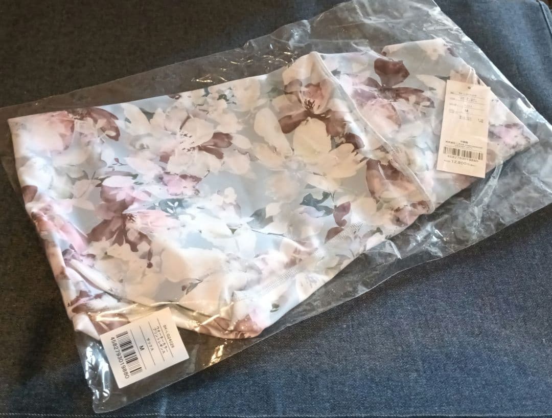 ラバ LAVA ヨガウェア上下セット Mサイズ ウォーターカラープリント