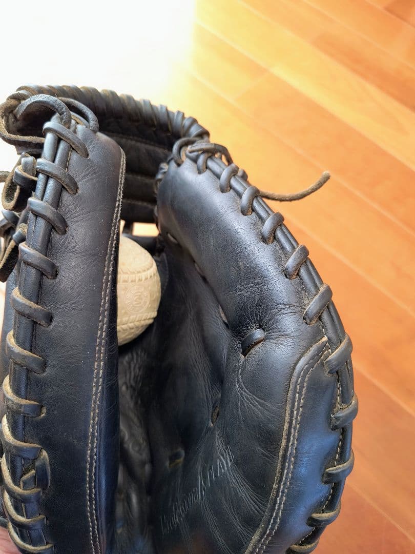 ハイゴールド 軟式キャッチャーミット　グローブ 己極　嬉しい型良好！　M球おまけ