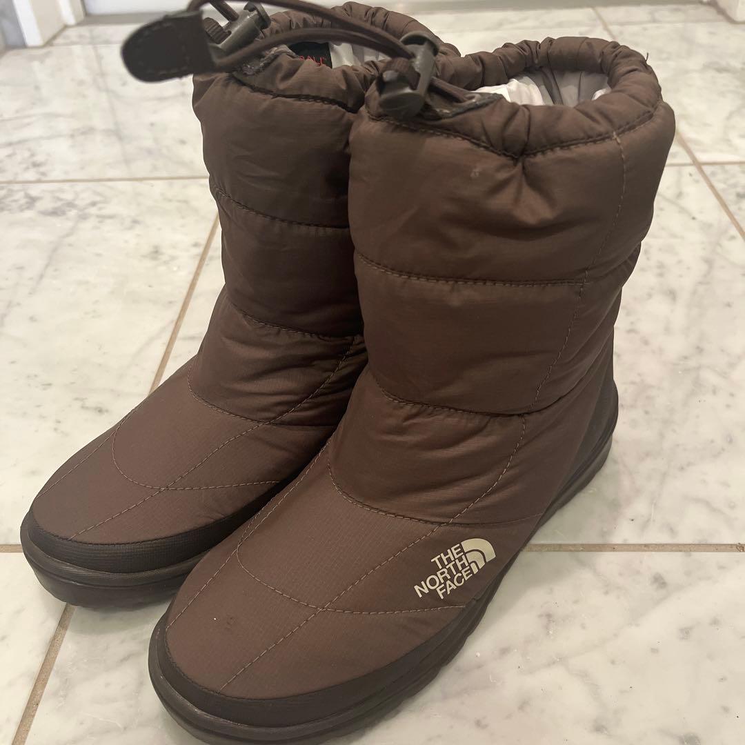 ノースフェイス　ヌプシ24㎝ブラウン系