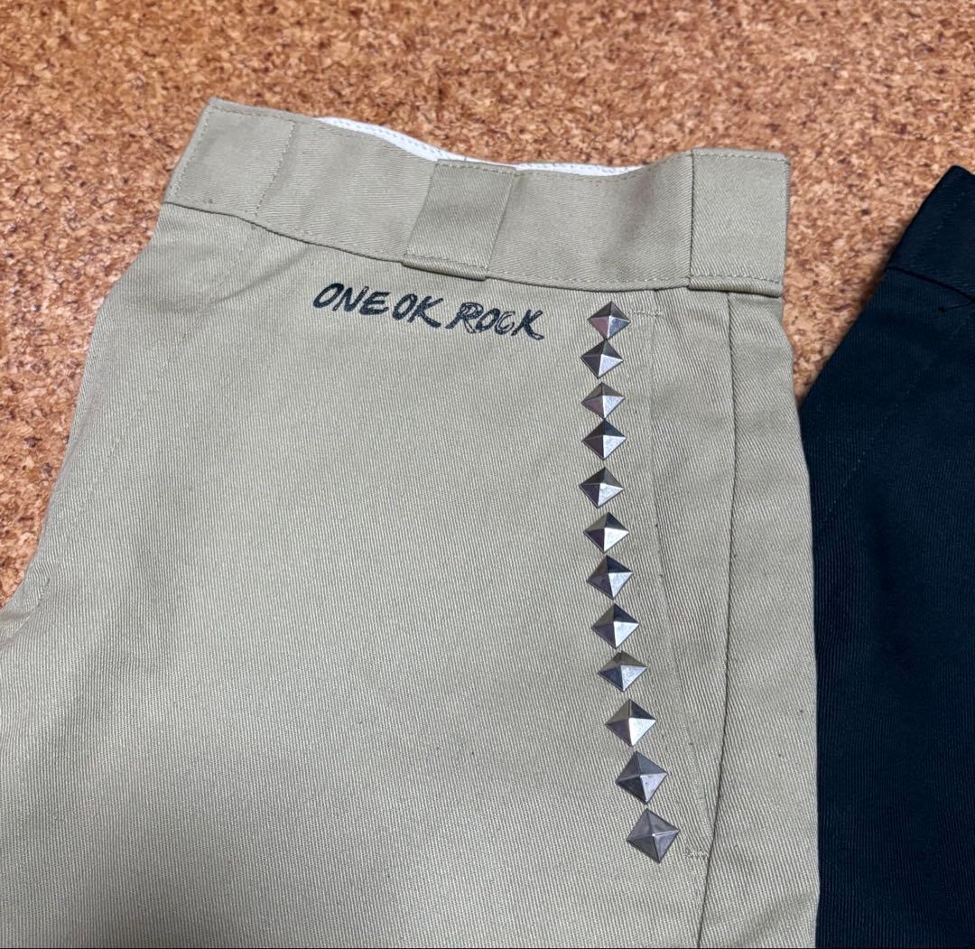 【ONE OK ROCK】 Dickies ハーフパンツ ベージュ