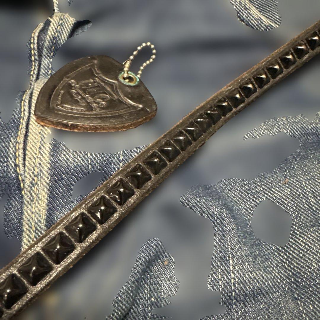 HTC レザー　ウォレットコード　ピラミッド　ブラック