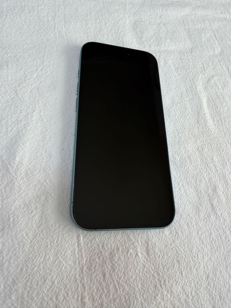 iPhone16 256GB ティール 背面割れあり