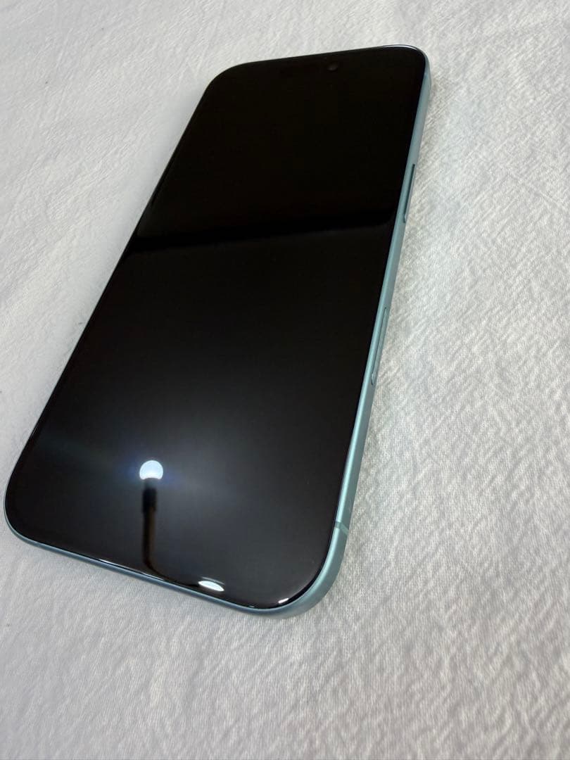 iPhone16 256GB ティール 背面割れあり