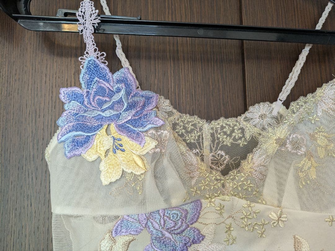 【美品2点】サルート⭐キャミソール⭐バラ売り不可