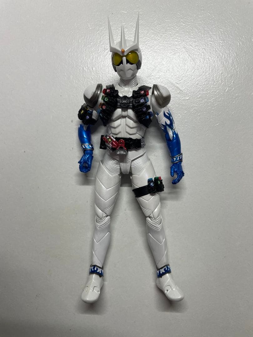 S.H.Figuarts(真骨彫製法)仮面ライダーエターナル