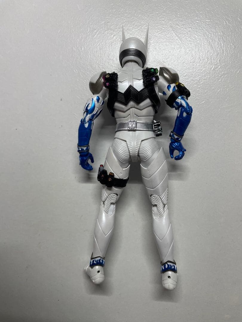 S.H.Figuarts(真骨彫製法)仮面ライダーエターナル