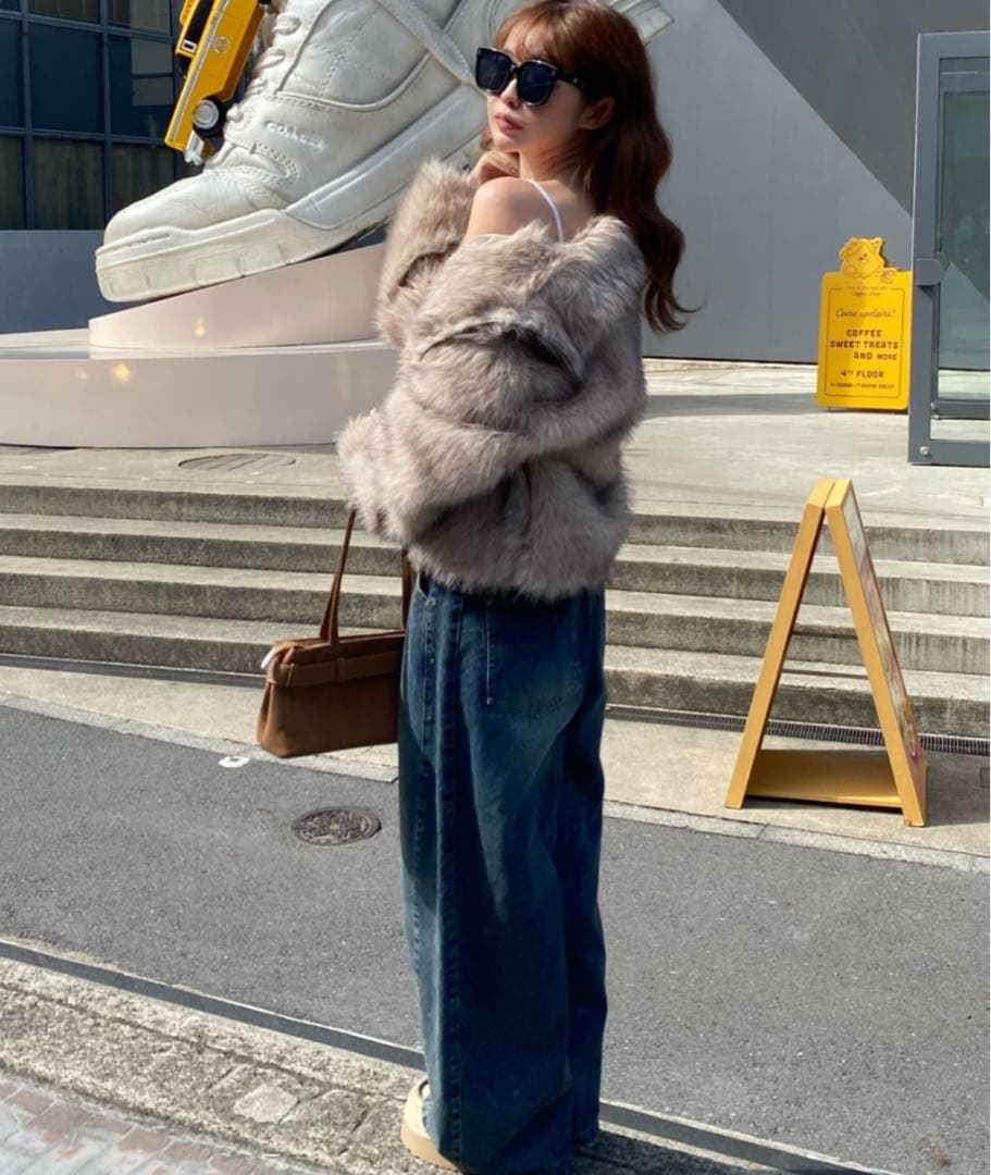 PAY CASSIN アイボリー フード付きファージャケット