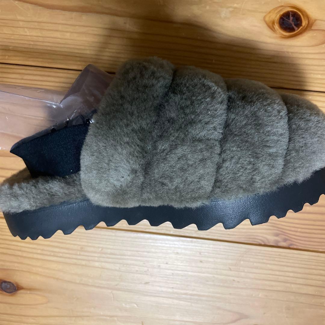 靴 UGG W Super Fluff Slipper JP 22