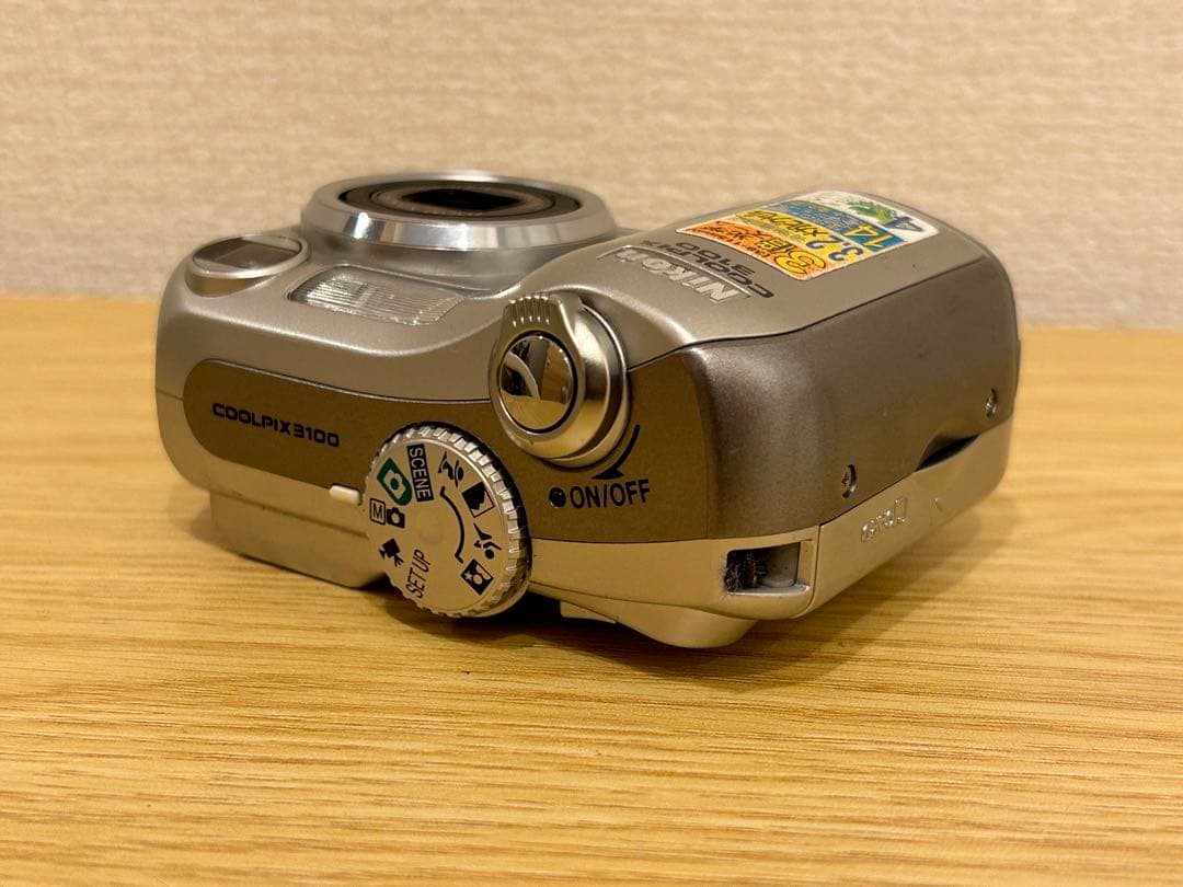 デジタルカメラ Nikon COOLPIX 3100