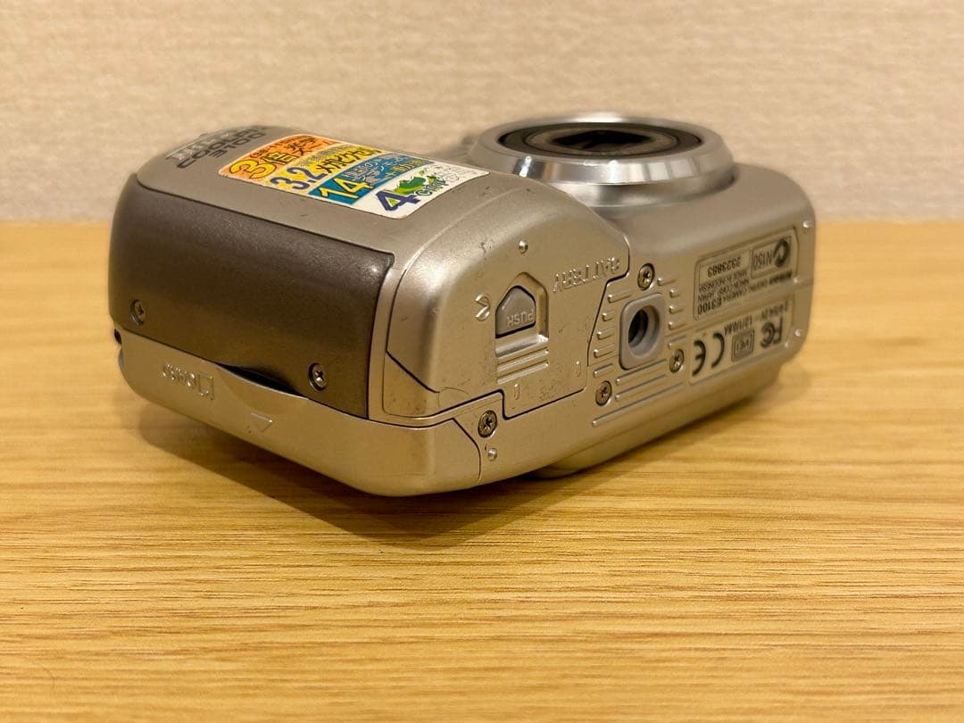 デジタルカメラ Nikon COOLPIX 3100