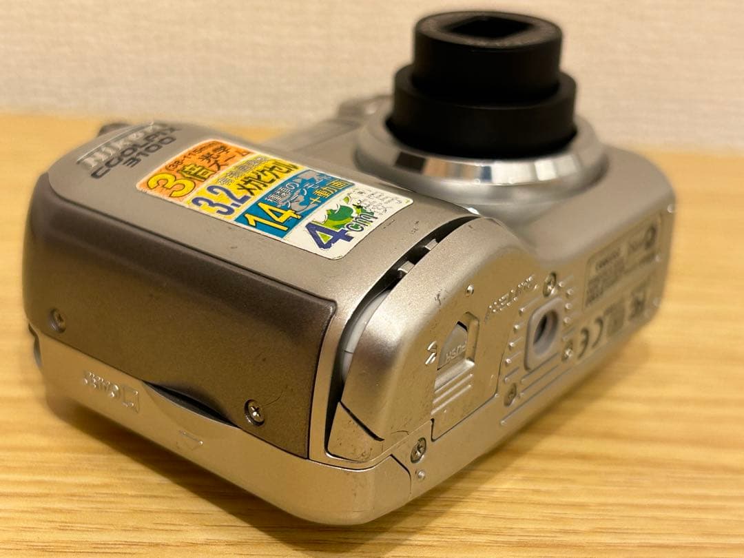 デジタルカメラ Nikon COOLPIX 3100