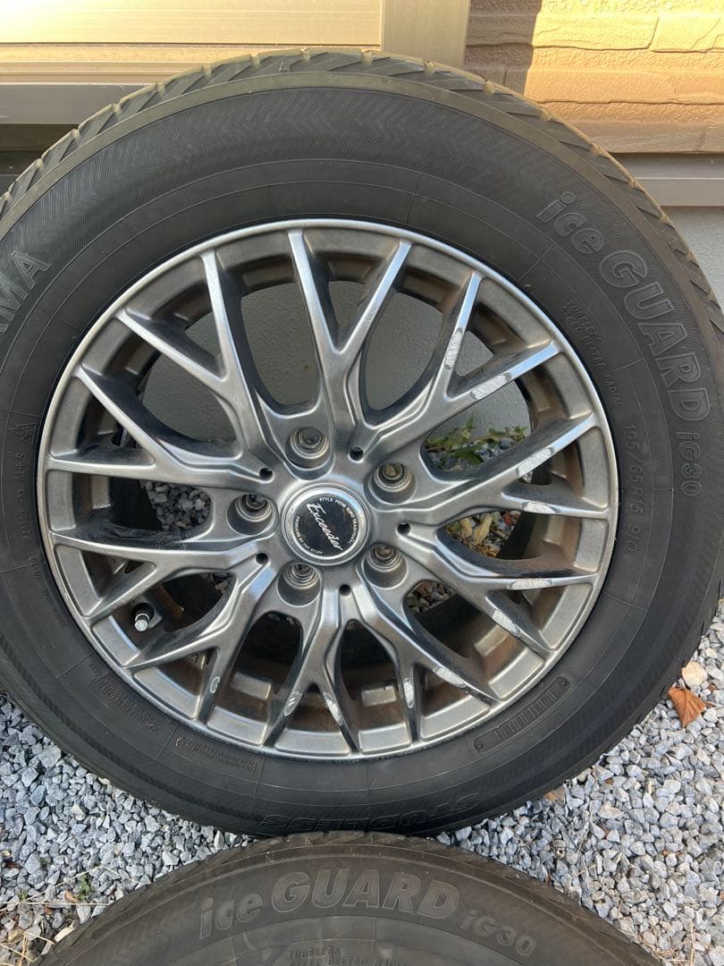 スタッドレス　YOKOHAMA アイスガード 15インチ ホイールセット