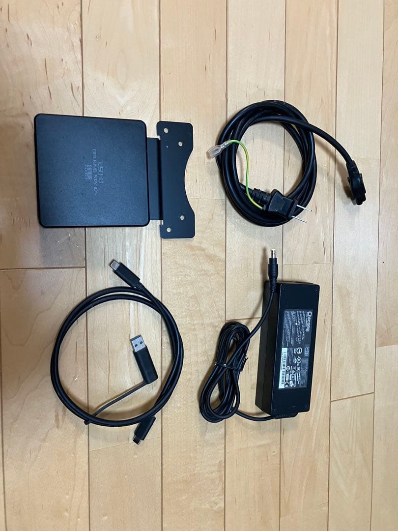 SANWA USB3.1接続ドッキングステーション