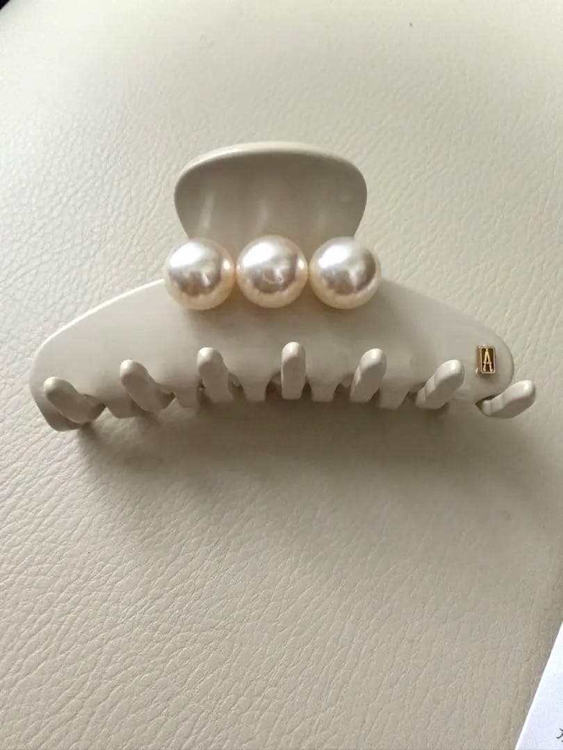 正規店購入品　ALEXANDRE DE PARIS / パール ヘアクリップ　M