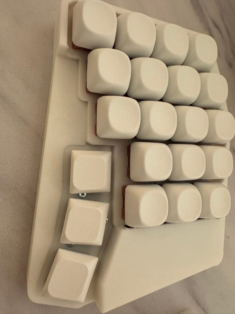 【新品】keyball39 白仕様　完成品　付属品あり　lofree hades