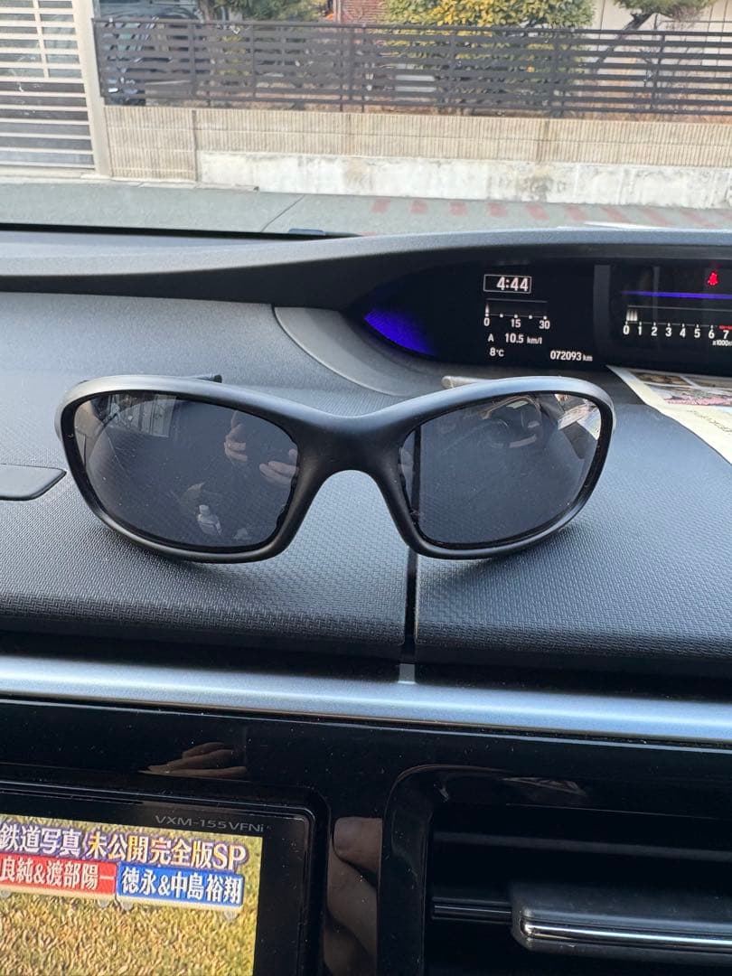 モンチッチ　新品未使用　oakley straight jacket