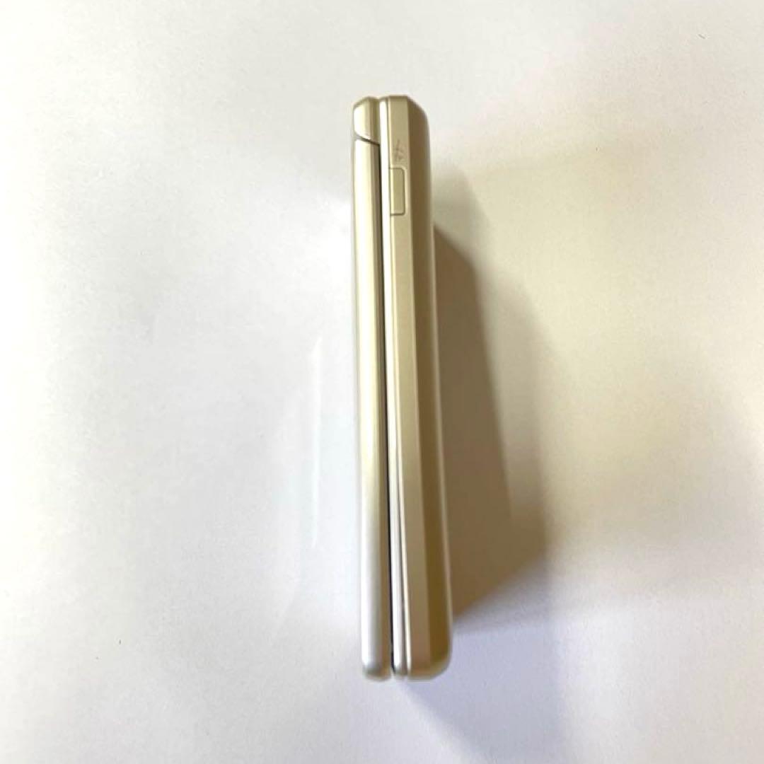 docomo AQUOS ケータイ SH-02L 本体 シルバー