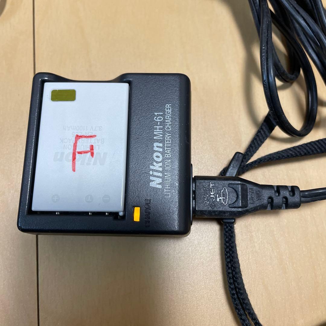 D*n様 デジタルカメラ2台セット