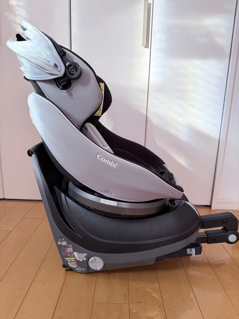 コンビ チャイルドシート クルムーブスマート グレー