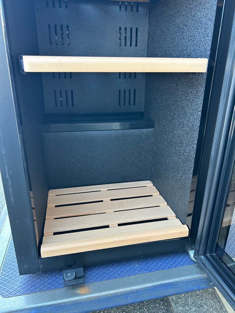 ワインセラー グローバル ファンヴィーノ 左取手 28本用 SW-28