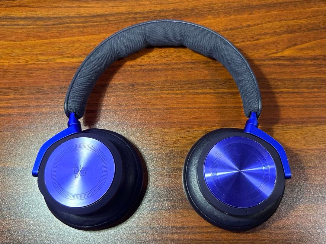 Bang&Olufsen / Beoplay HX ワイヤレスヘッドホン