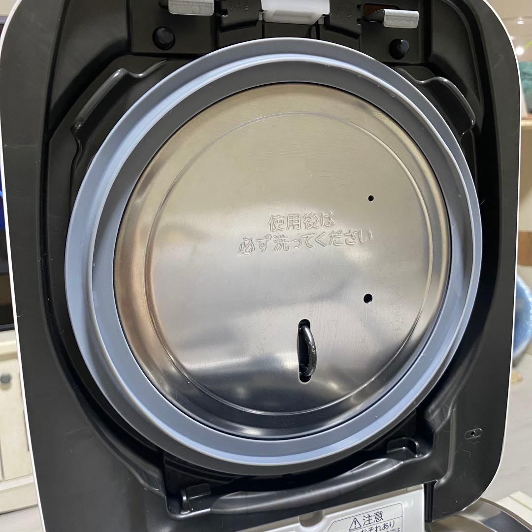 TOSHIBA RC-10ZWV 炊飯器 ホワイト 5.5合炊